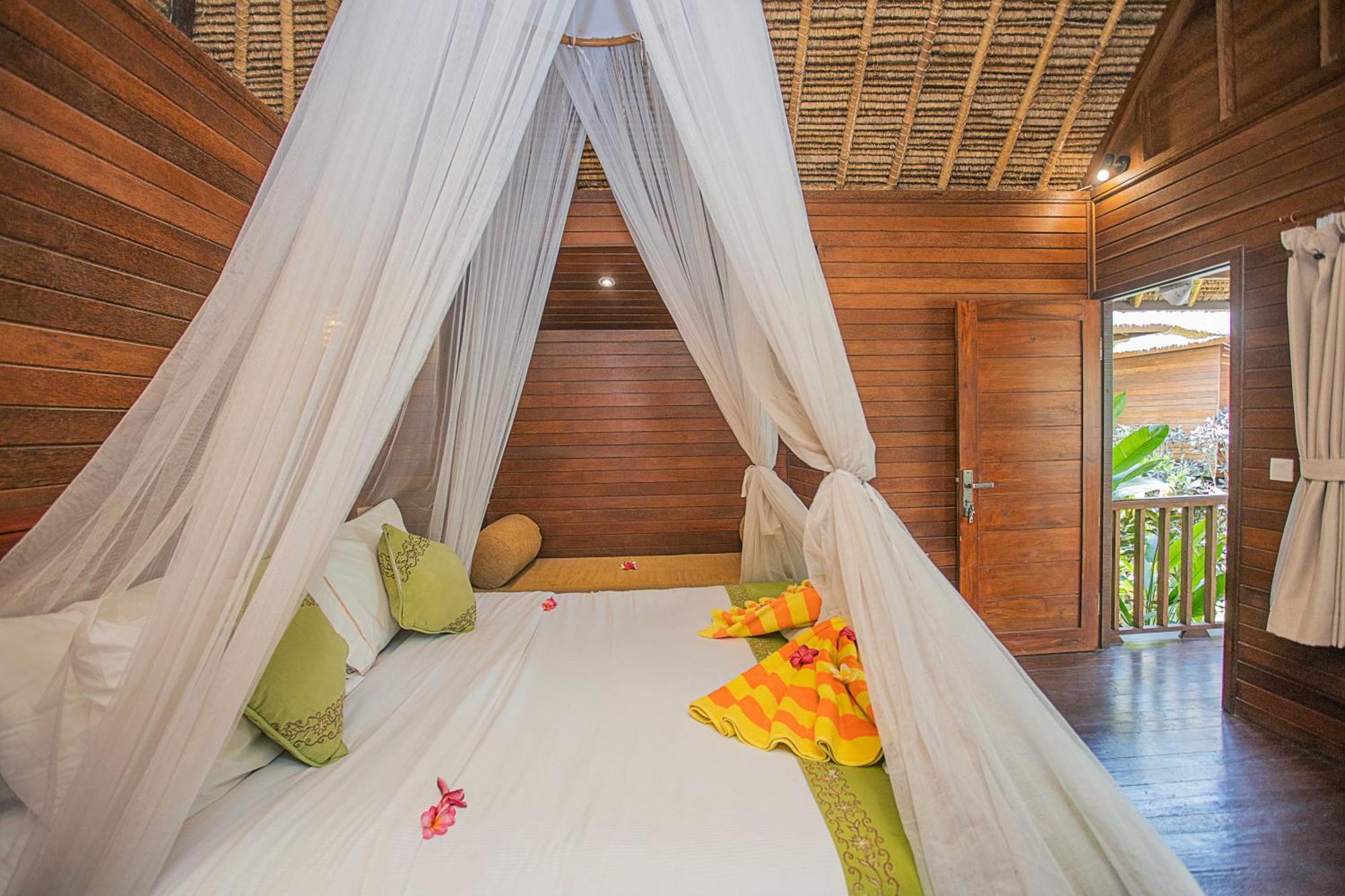 Lembongan Mantra Huts Hotel Luaran gambar