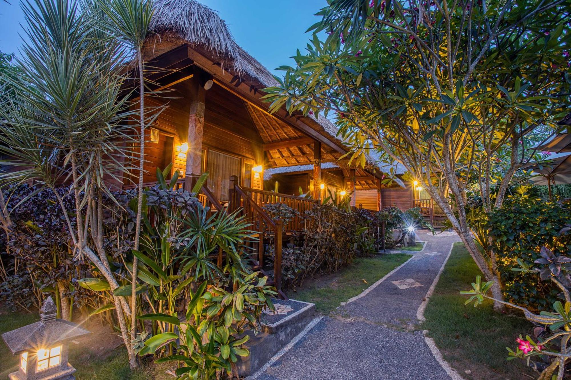 Lembongan Mantra Huts Hotel Luaran gambar